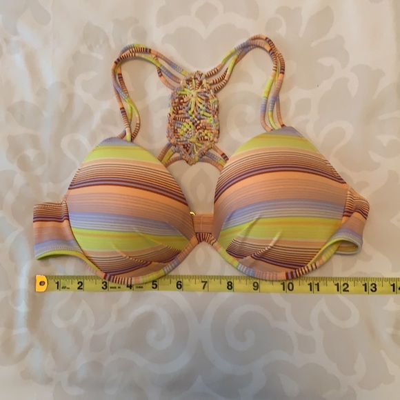 Victoria’s Secret striped 36B bikini bra top - Picture 4 of 4